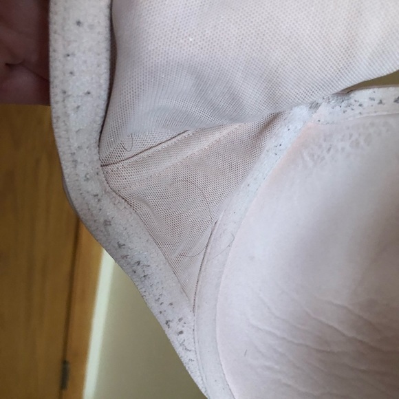 Torrid 360 back smoothing bra - Picture 4 of 4